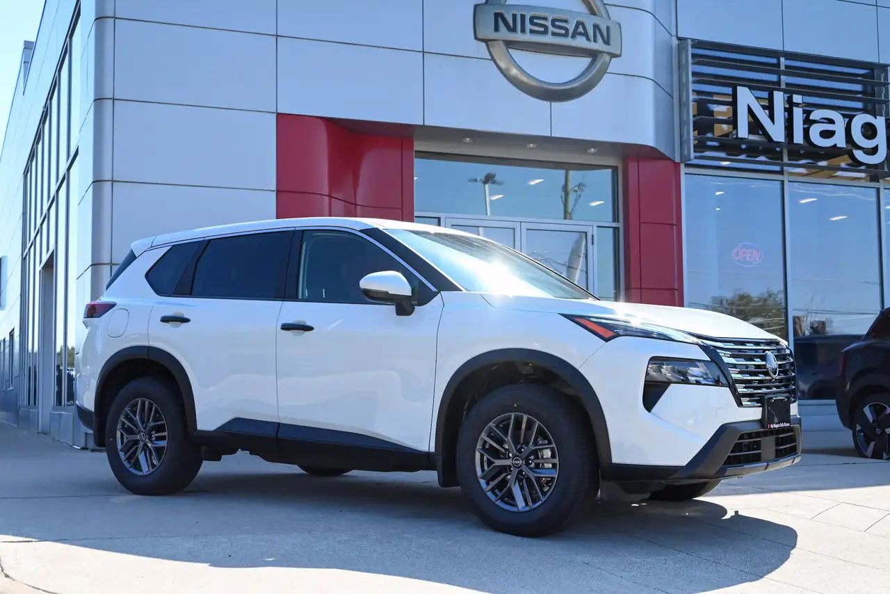 Nissan Rogue fotografie Nissan Rogue