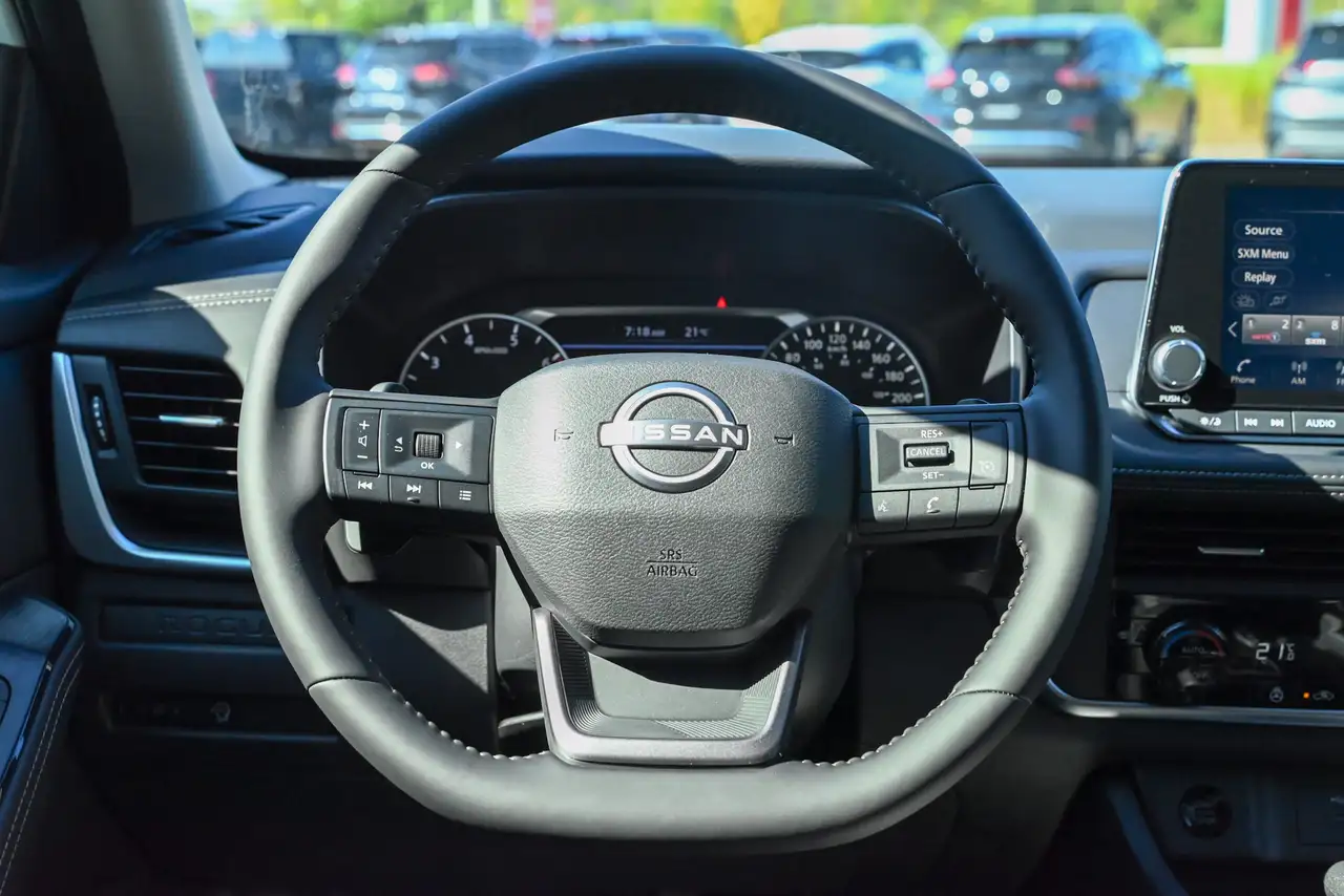 Nissan Rogue fotografie Nissan Rogue