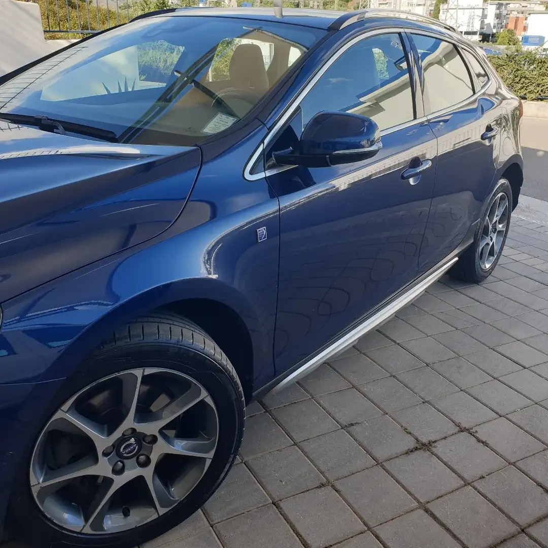 Volvo V40 Cross Country V40 Cross Country 1.6 d2 Volvo Ocean Race Modrá - 1