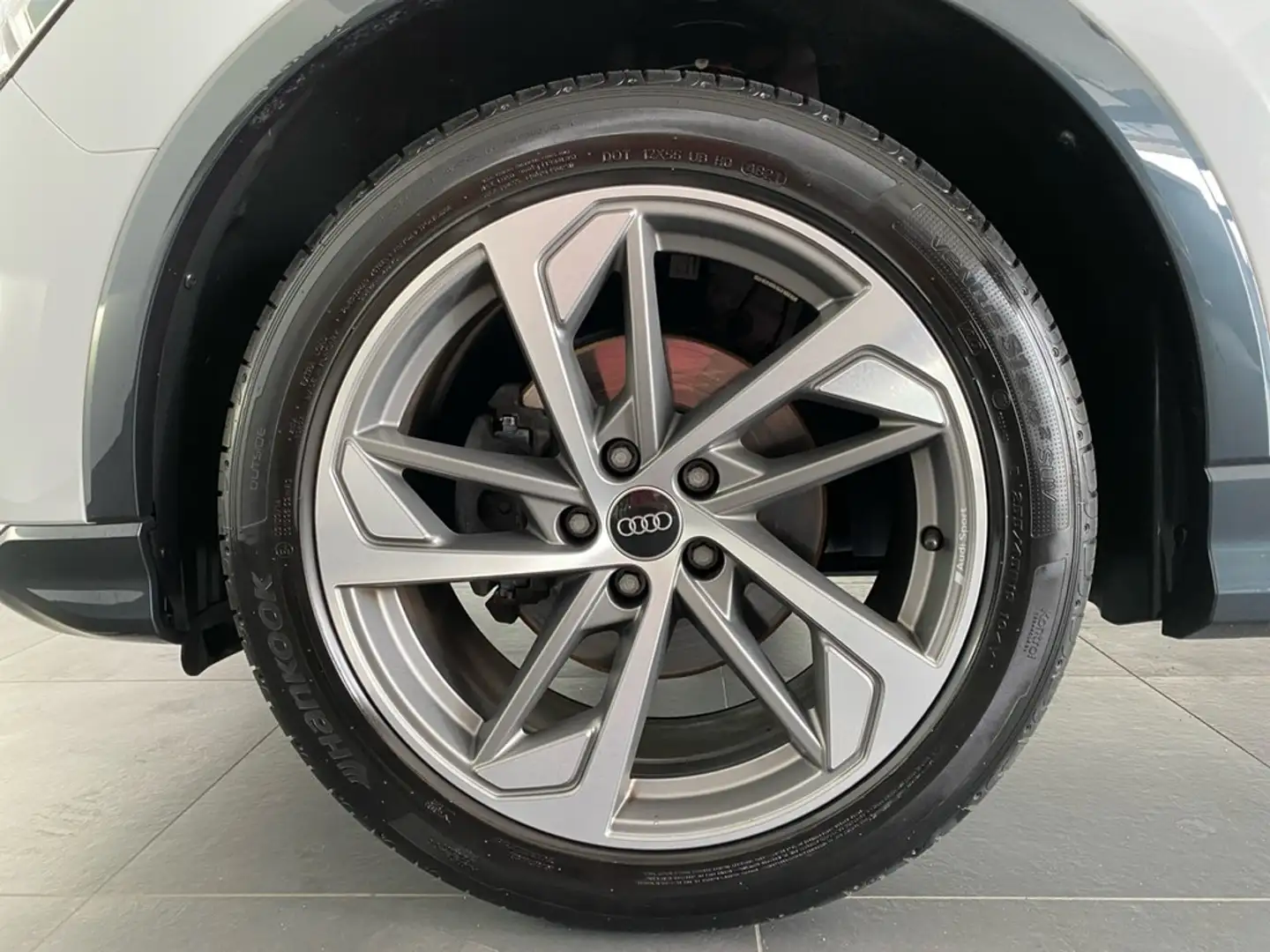 Audi Q3 35 TDI advanced S line LED+ACC+SHZ+PDC+CONNECT Weiß - 2