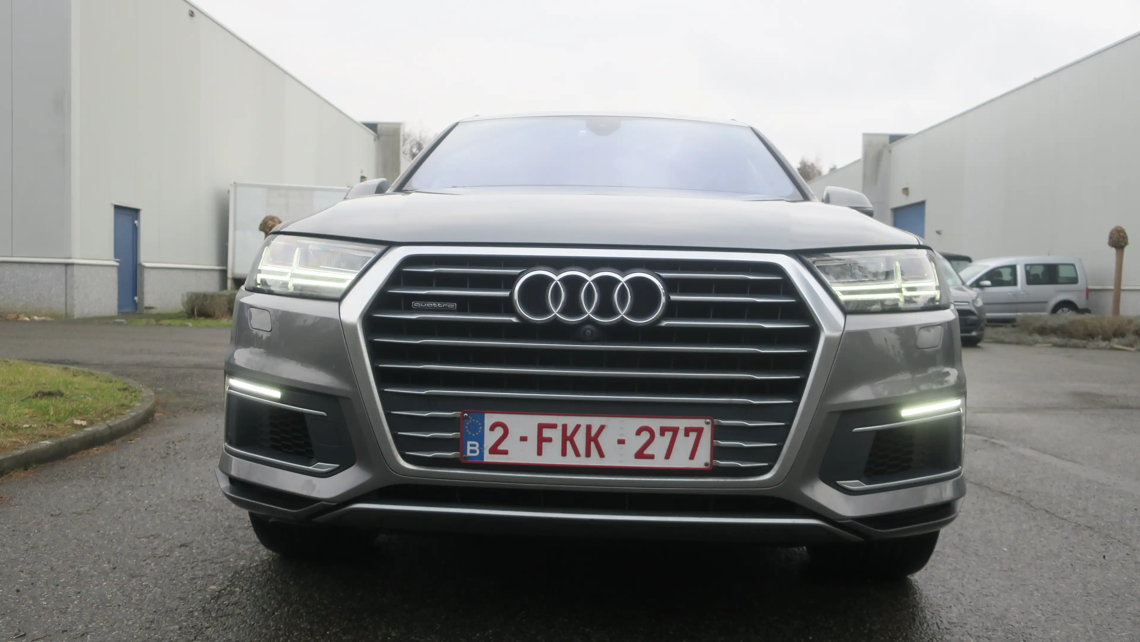 Audi Q7 e-tron 3.0 TDI V6 Quattro S line Tiptronic — photo 5