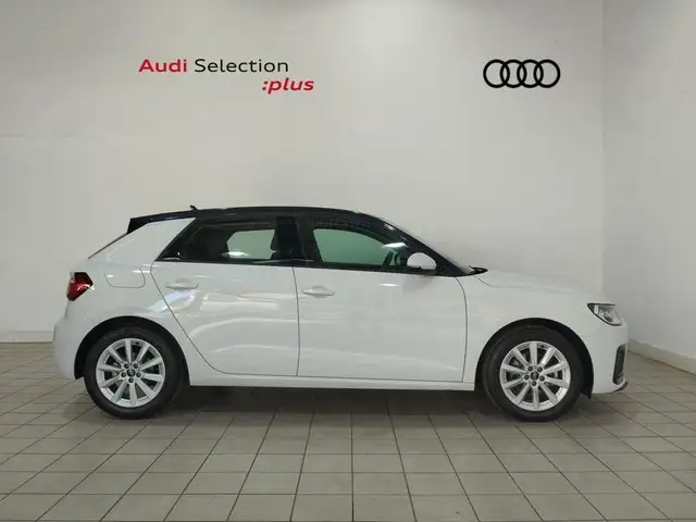 Audi A1 view 3