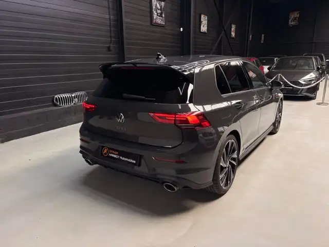 Volkswagen Golf view 5