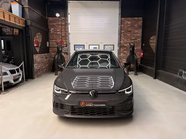 Volkswagen Golf view 2