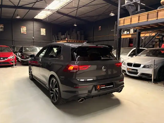 Volkswagen Golf view 6