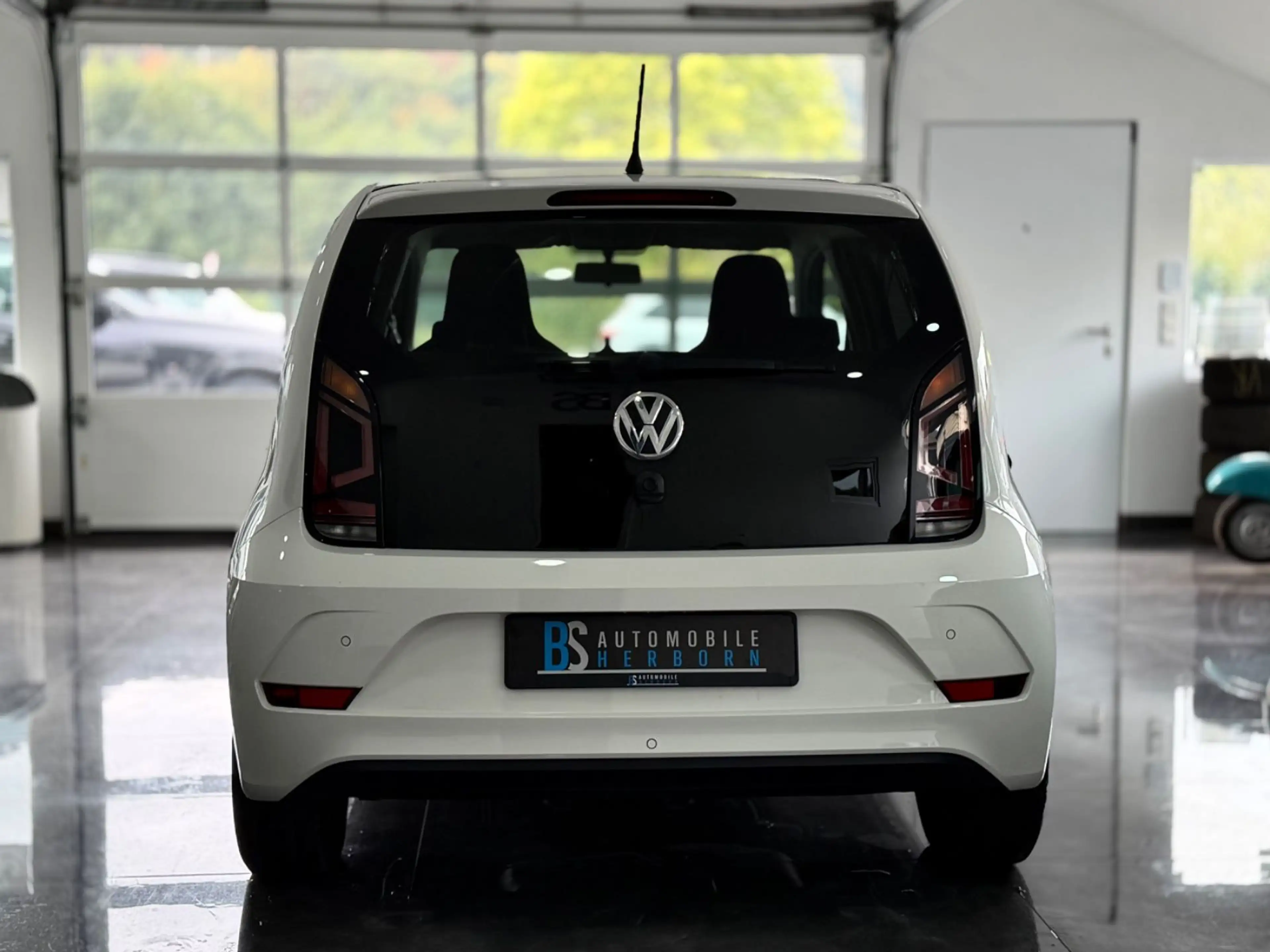 Volkswagen up! Move up!75PS/BMT/Start-Stop/Design/Shz/Klima/PDC — photo 7