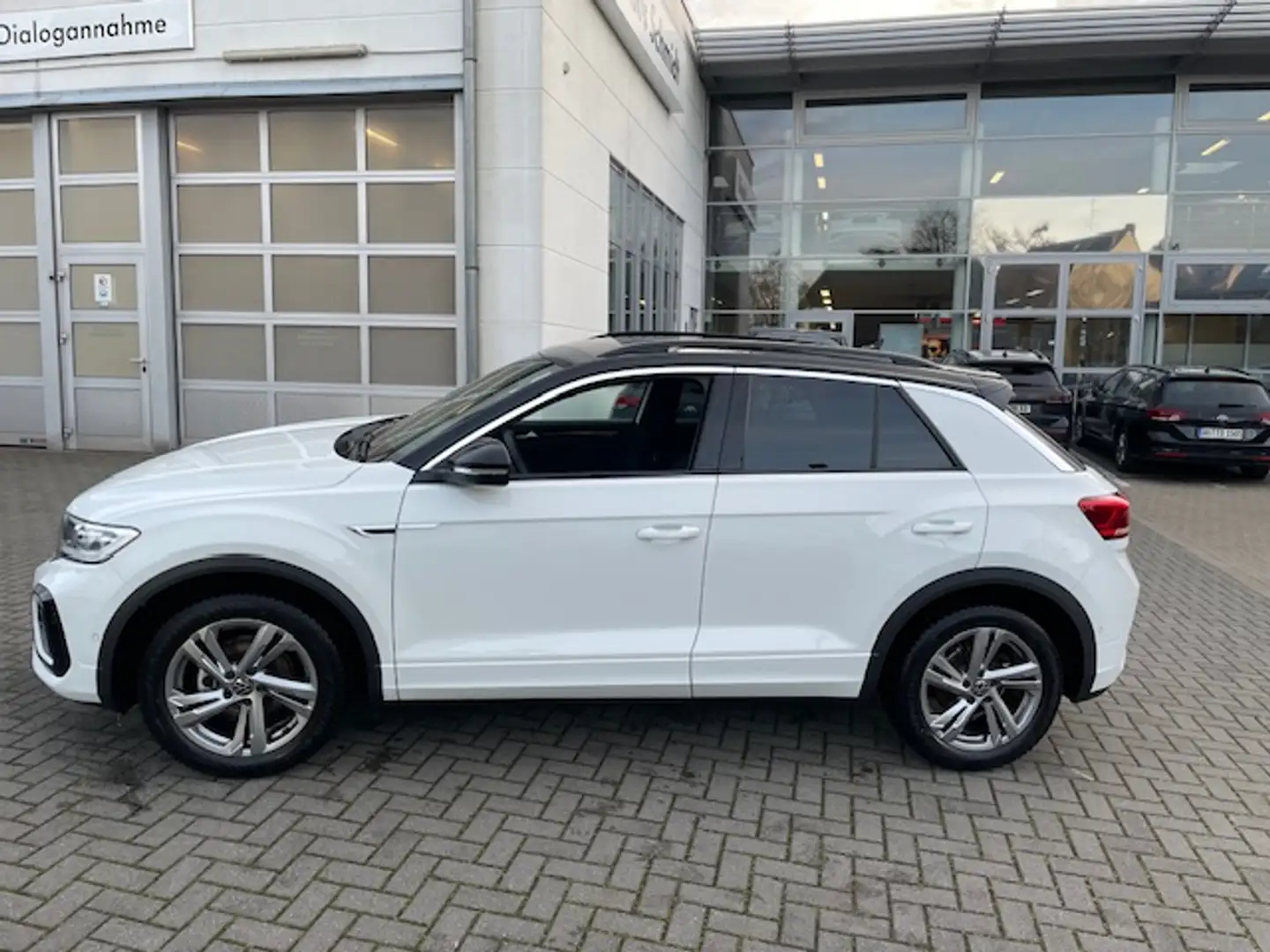 Volkswagen T-Roc 1.5TSi DSG R-Line R-Kamera SideAssist ACC 17Zol... Weiß - 2