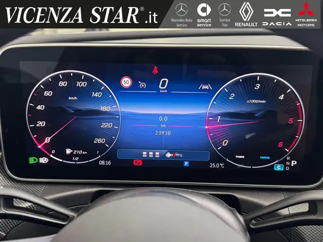 Mercedes-Benz C-Class view 8