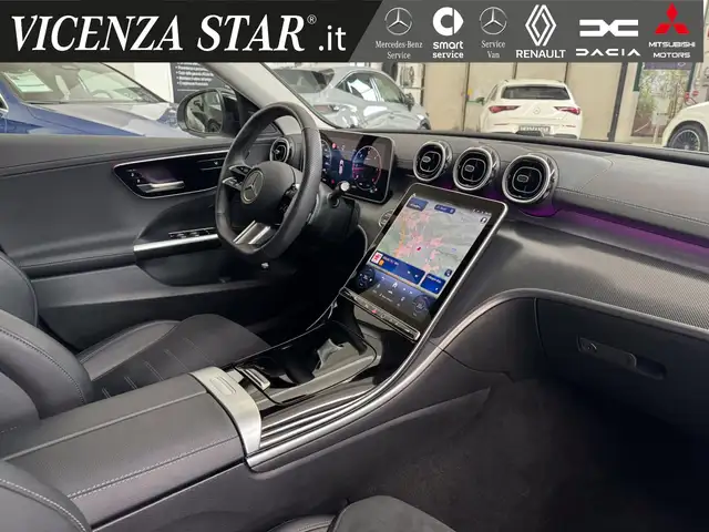 Mercedes-Benz C-Class view 9