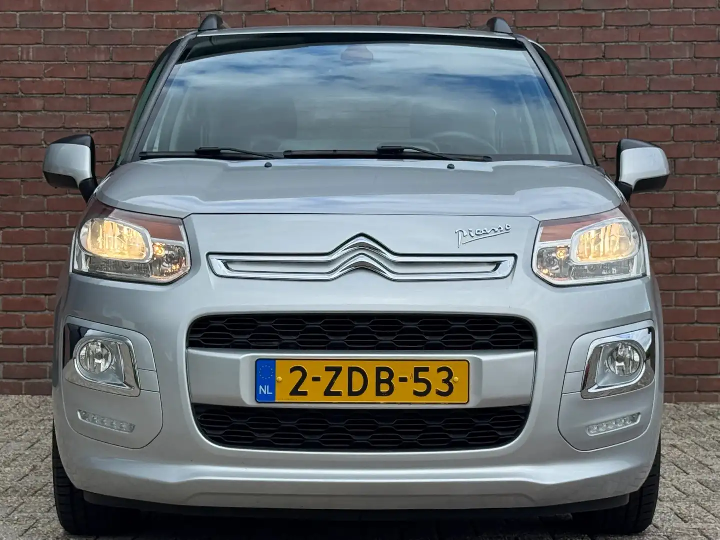 Citroen C3 Picasso 1.4 VTi Exclusive | NL-AUTO! | DEALER OH! Zilver - 2
