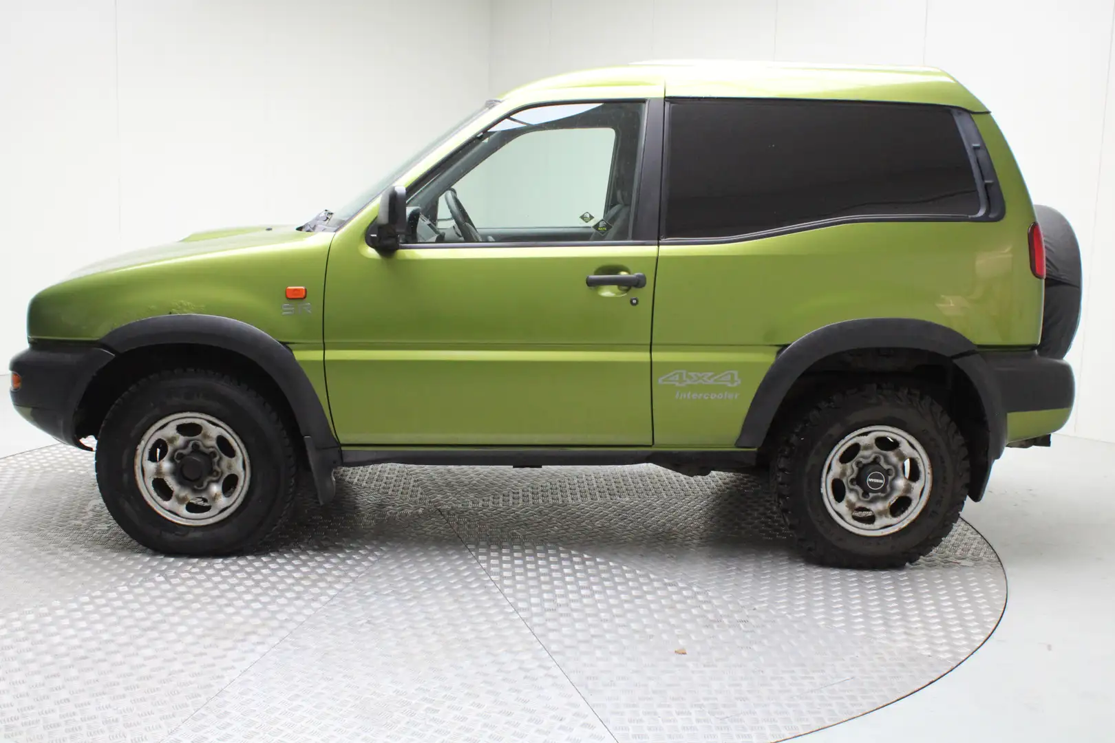 Nissan Terrano ll 2.7 TDi SR HR | geen APK | diff plaatonderdelen - 2
