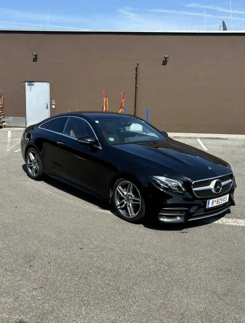 Mercedes-Benz E 220 AMG LINE - 2