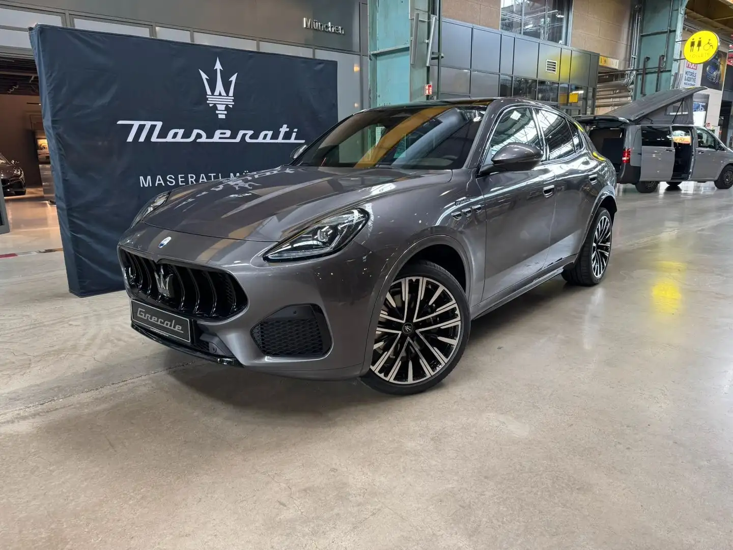 Maserati Grecale MODENA *SONDERLEASING IM JULI* Grau - 1