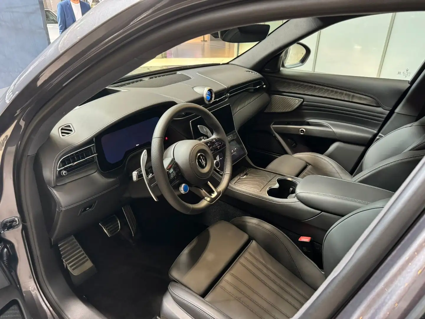 Maserati Grecale MODENA *SONDERLEASING IM JULI* Grau - 2