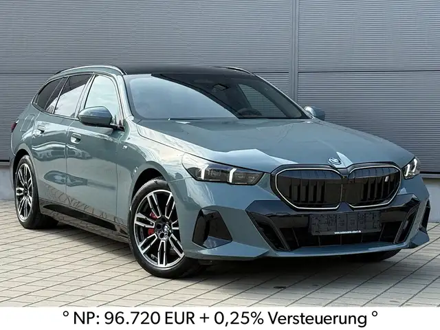 BMW i5 Tour. 40 xDrive M Sport Pro*AHK*Pano*Mokka