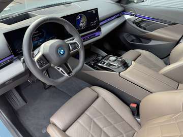 Tour. 40 xDrive M Sport Pro*AHK*Pano*Mokka