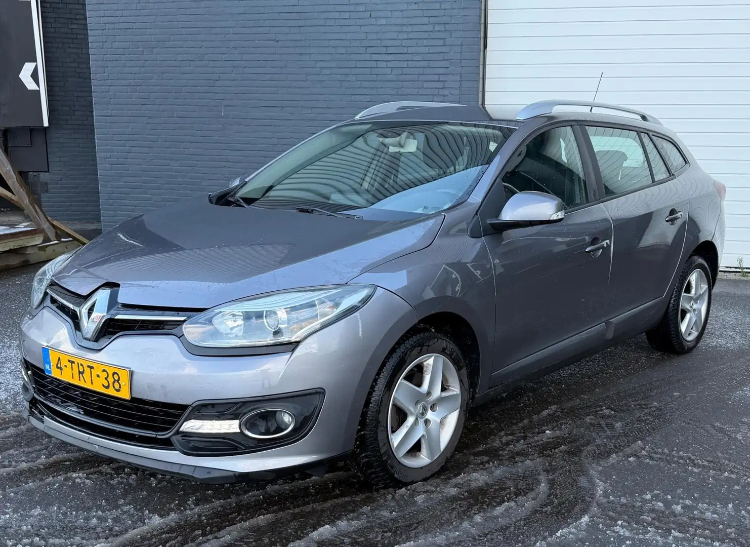 Renault Megane Estate 1.2 TCe Expression NAVI/CRUISE/PDC/LMV/CLIM Grau - 2