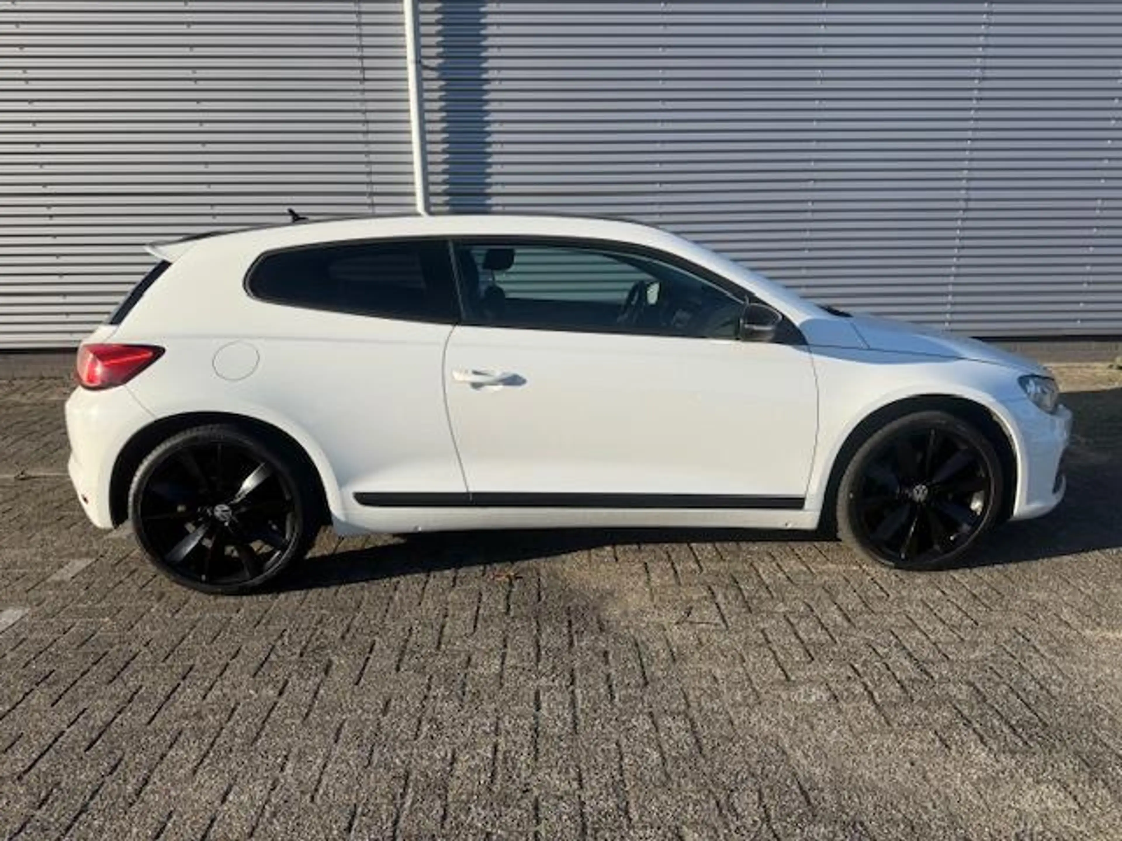 Volkswagen Scirocco 1.4 TSI Edition — photo 8