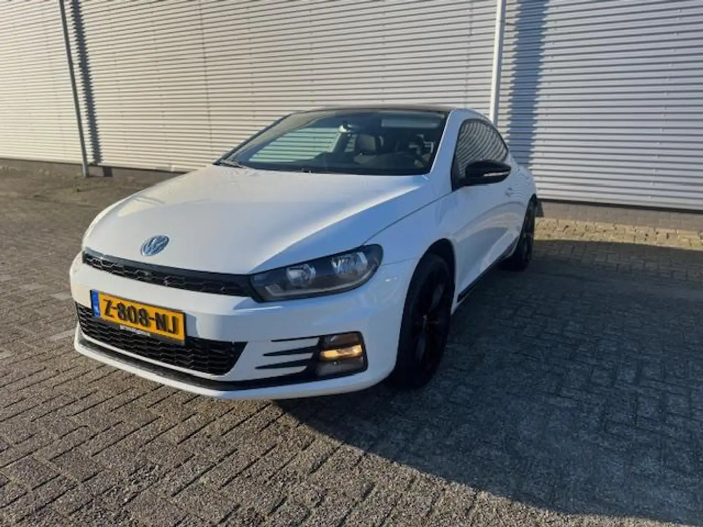 Volkswagen Scirocco 1.4 TSI Edition Weiß - 2