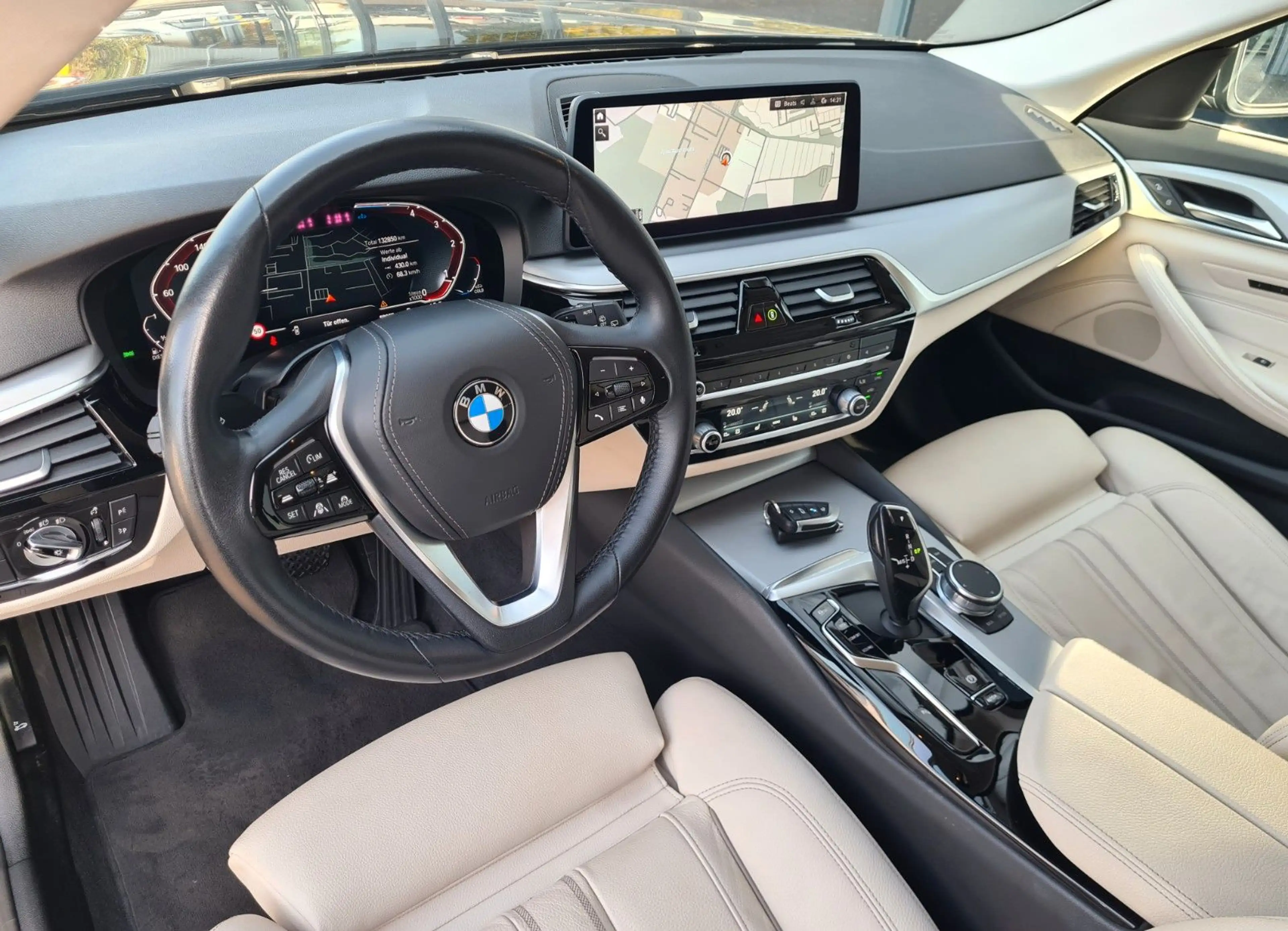 BMW 520 d T - DriAssPro - Komfortsitze - 8 x ALU - — photo 10