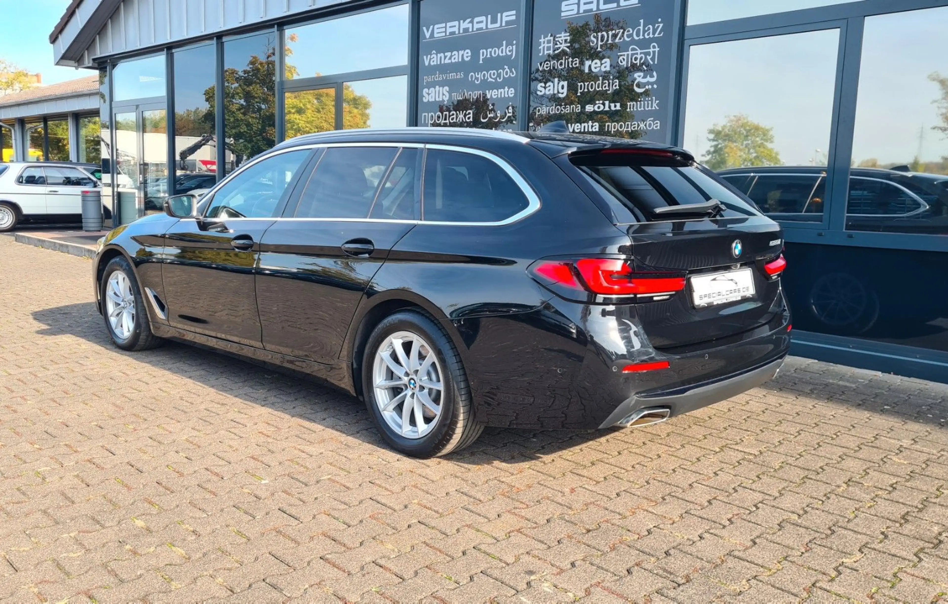 BMW 520 d T - DriAssPro - Komfortsitze - 8 x ALU - — photo 5