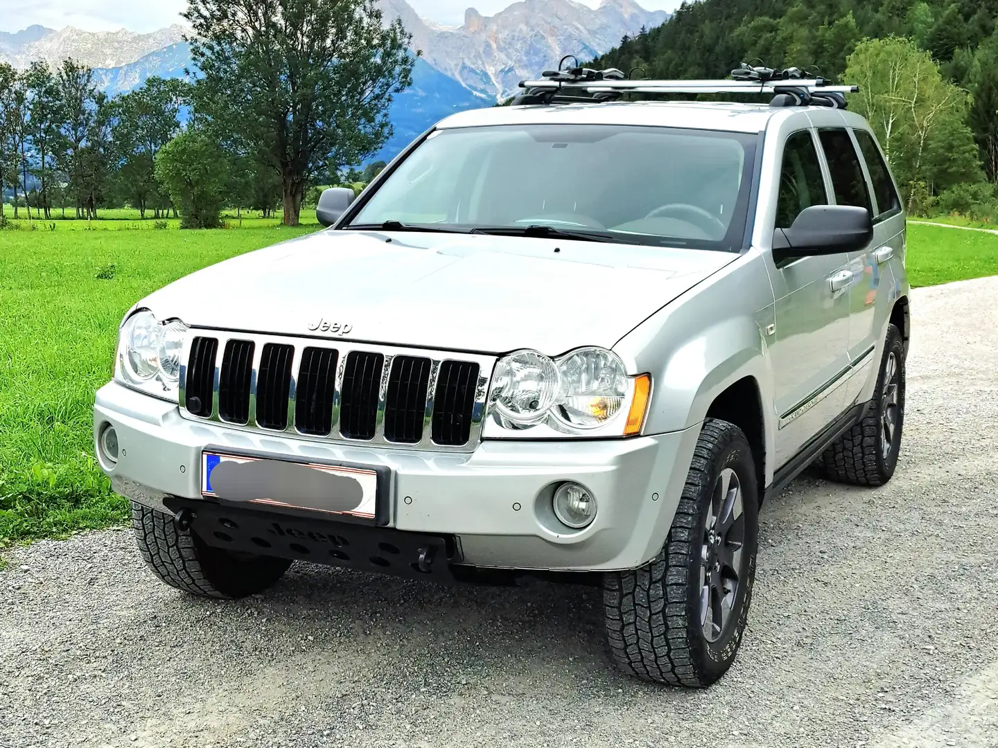 Jeep Grand Cherokee Grand Cherokee 5,7 V8 HEMI Limited Limited Silber - 1
