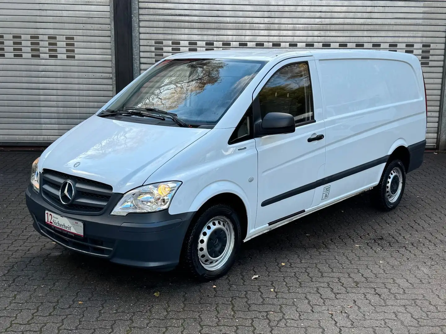 Mercedes-Benz Vito Kasten 110 CDI lang Weiß - 2