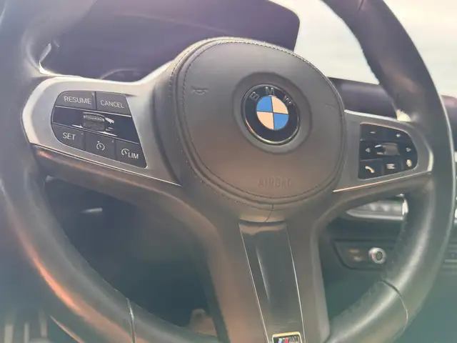 BMW 1 Series view 28