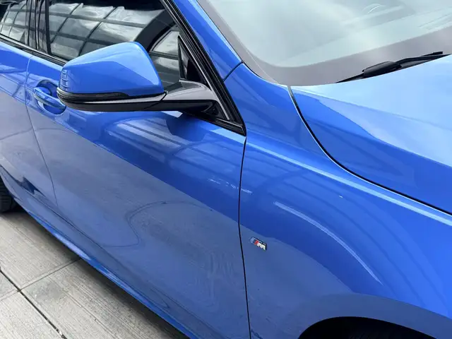 BMW 1 Series view 10