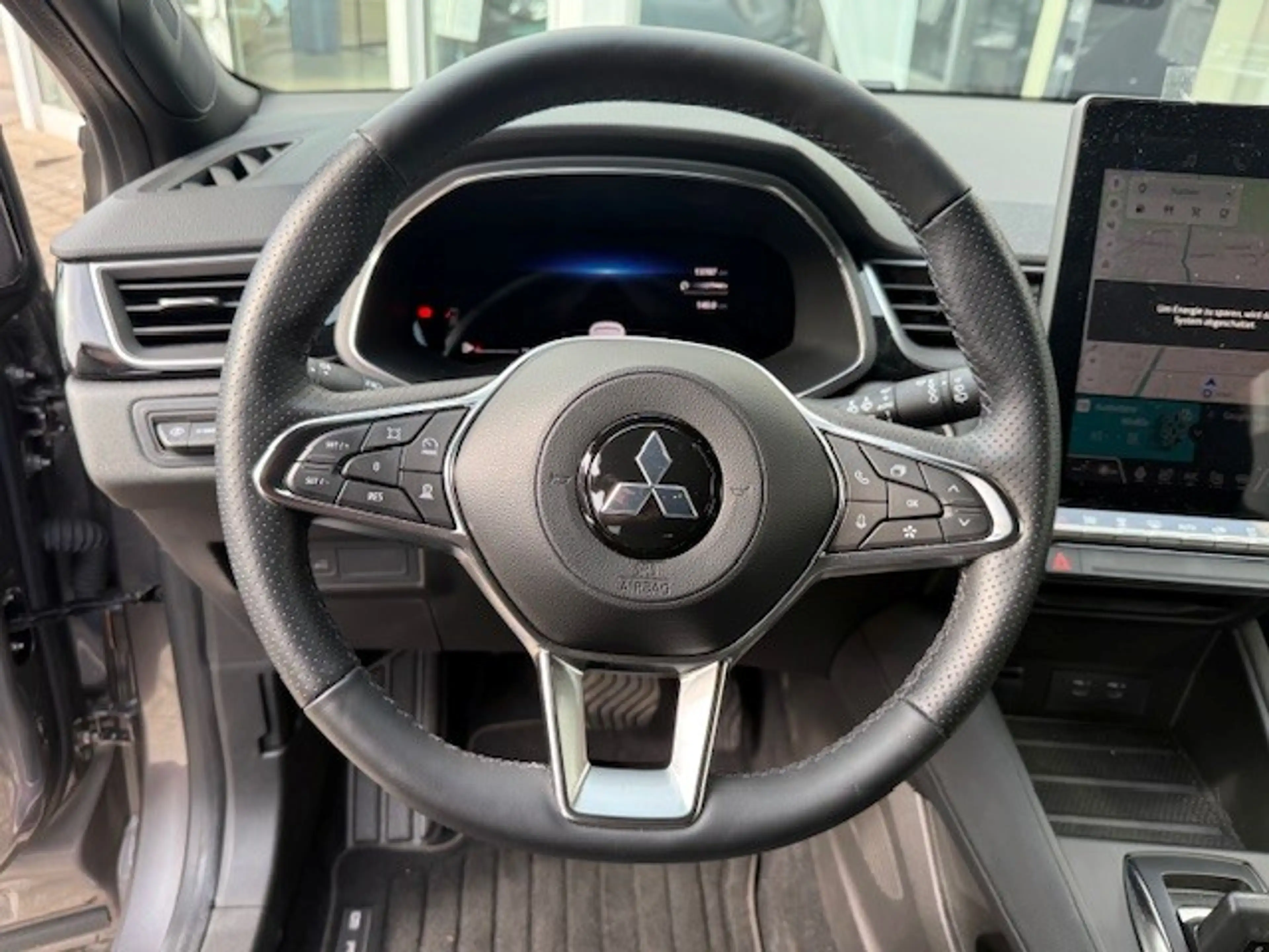 Mitsubishi Grandis 1.8 HEV 116 kW Intro Edition — photo 6
