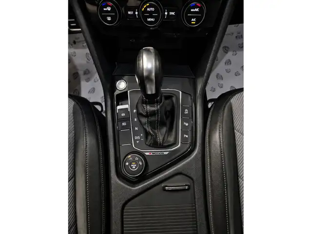 Volkswagen Tiguan view 10