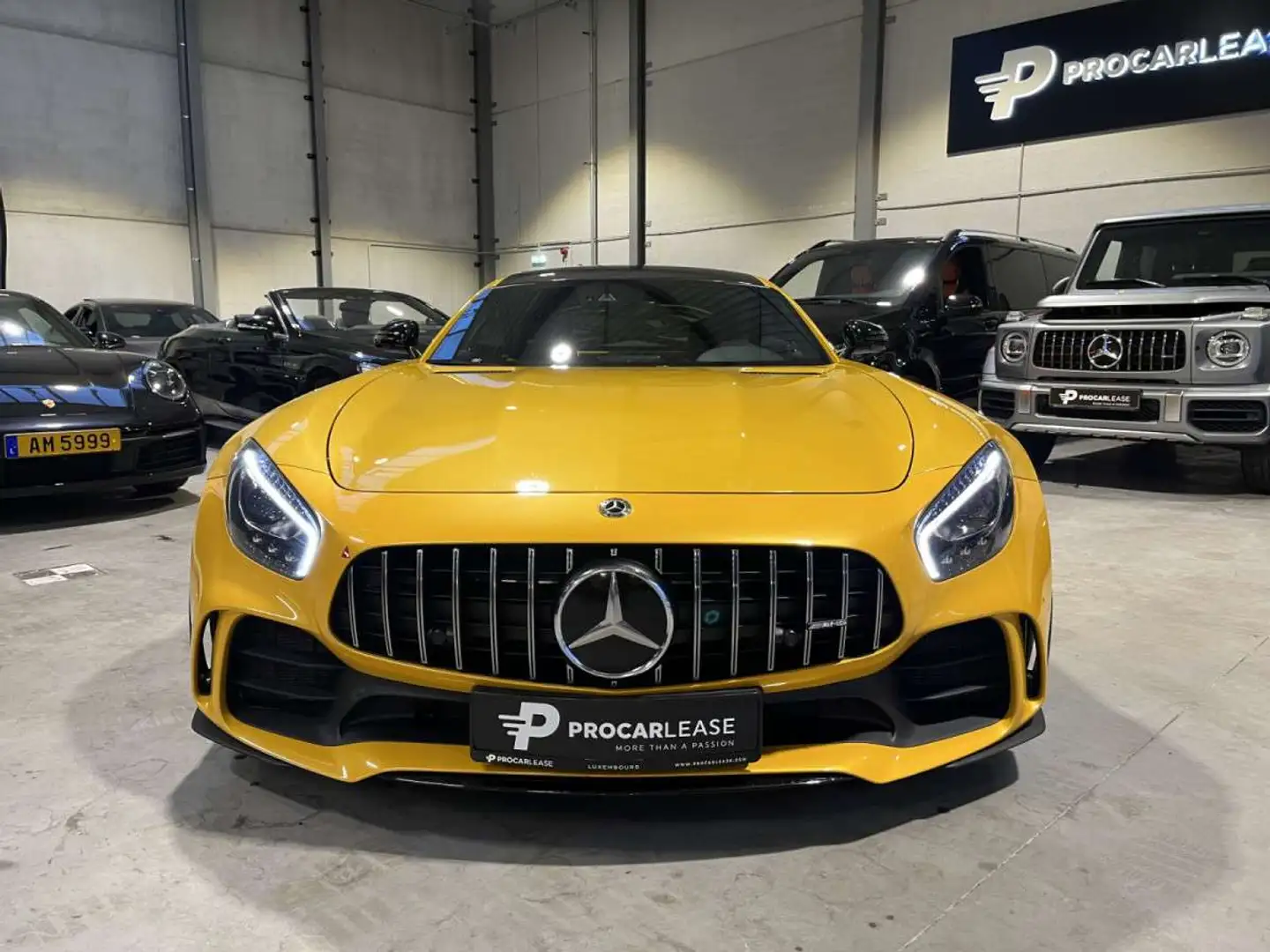 Mercedes-Benz AMG GT R TRACK PACK / RECARO/ SOLARBREAM YELLOW Jaune - 2