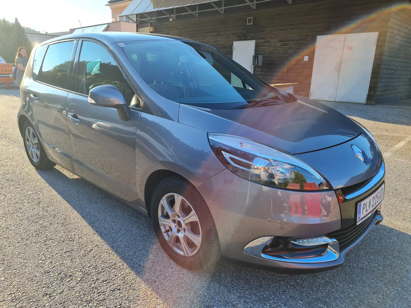 Renault Scenic Scénic Energy dCi 110 TomTom Edition TomTom Edition Grau - 2