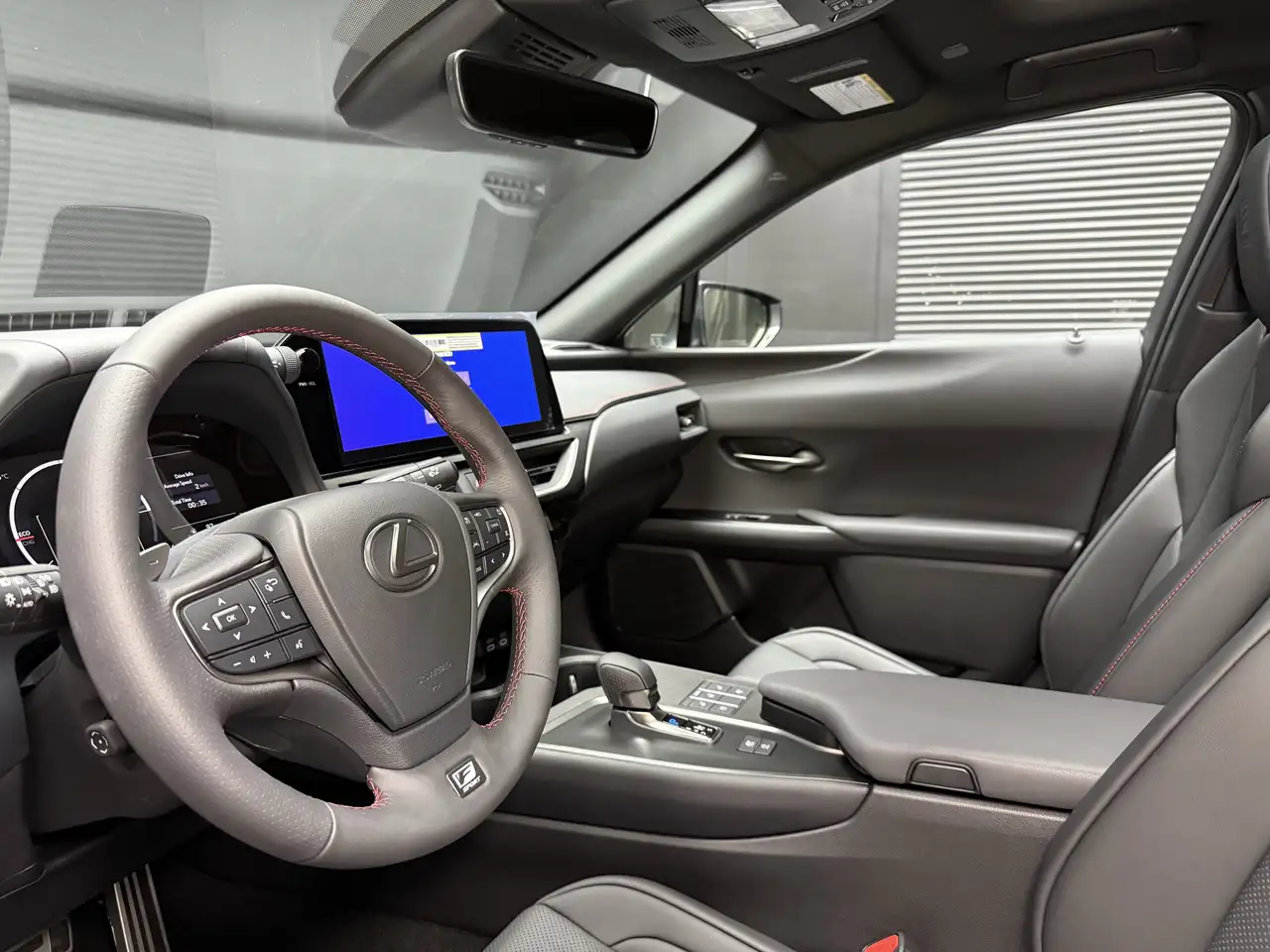 Lexus UX снимка Lexus UX