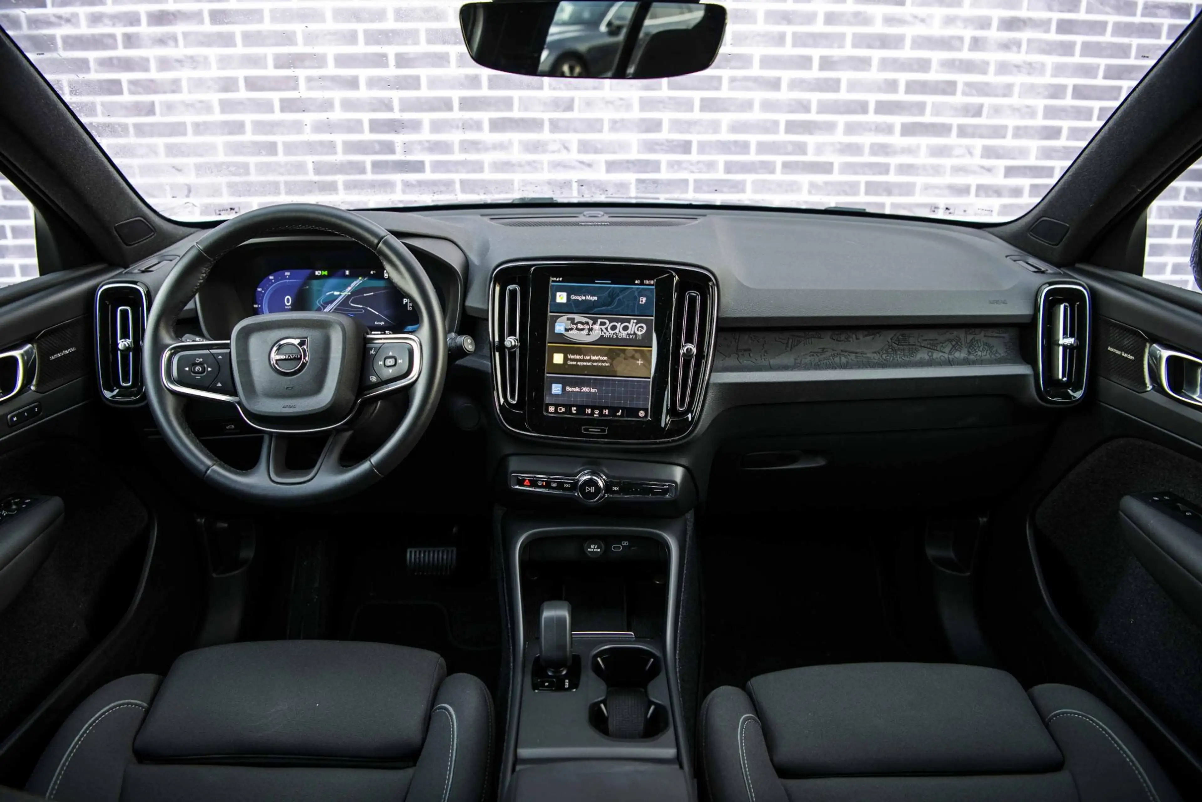 Volvo EX40 Single Motor Extended Range Plus Black Ed. 82 kWh — photo 6