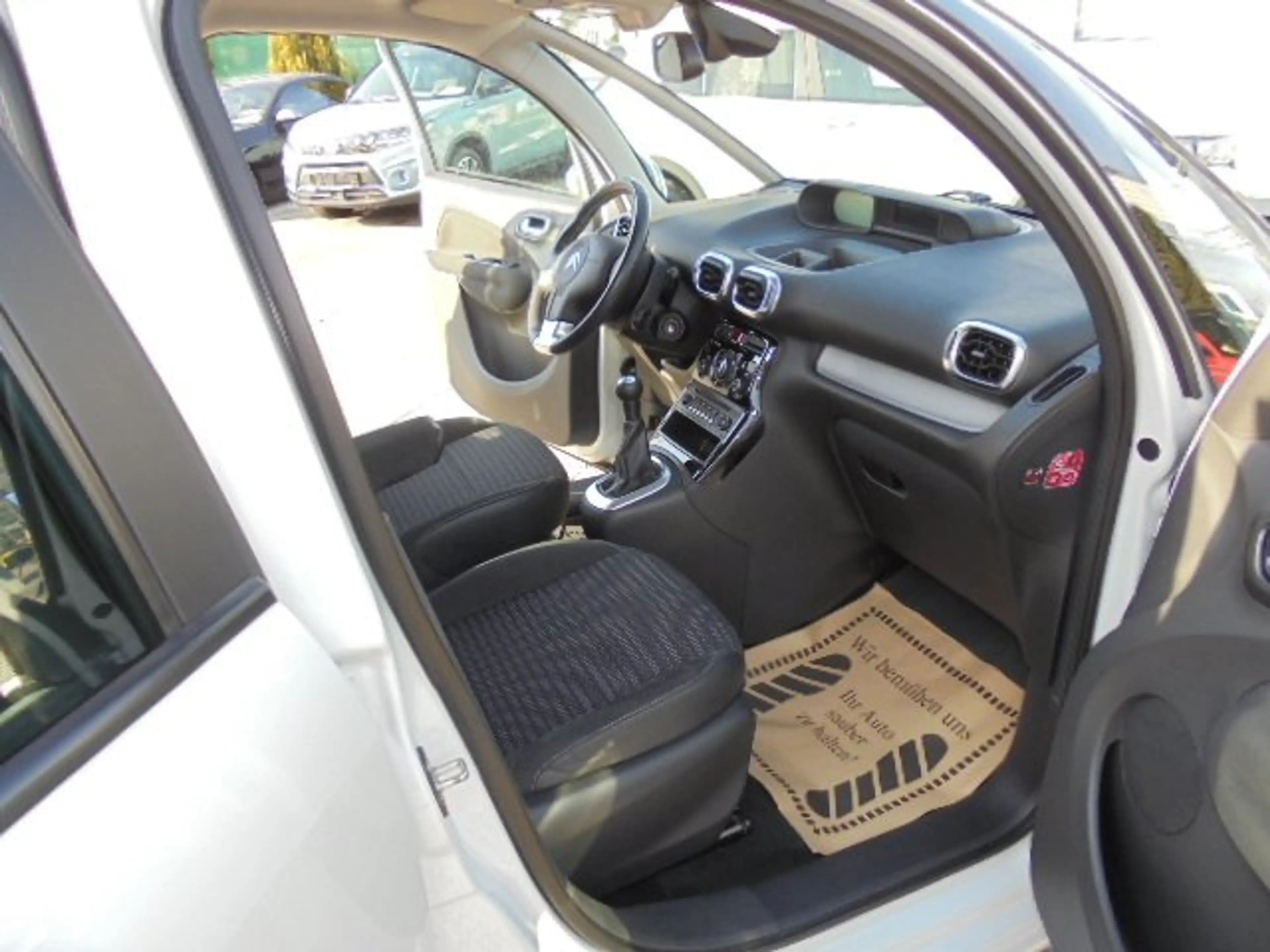 Citroen C3 Picasso C3 Picasso BlueHDi 100 manuell Exclusive Exclusive — photo 14
