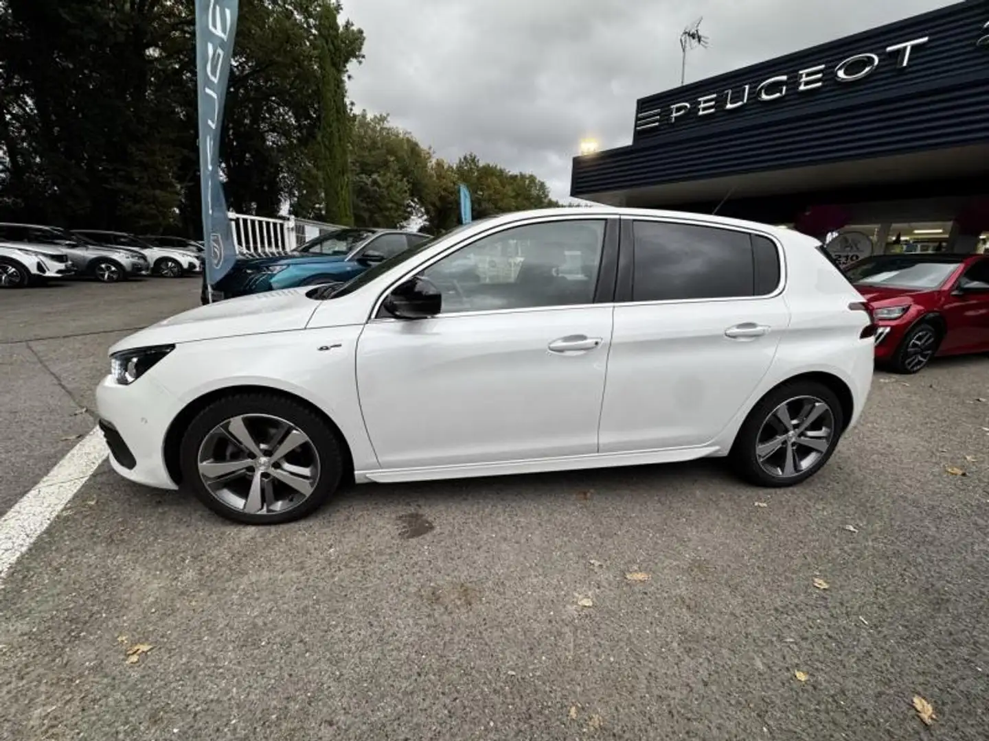 Peugeot 308 1.5 BlueHDi 130ch S\u0026S GT Line 7cv Blanc - 2