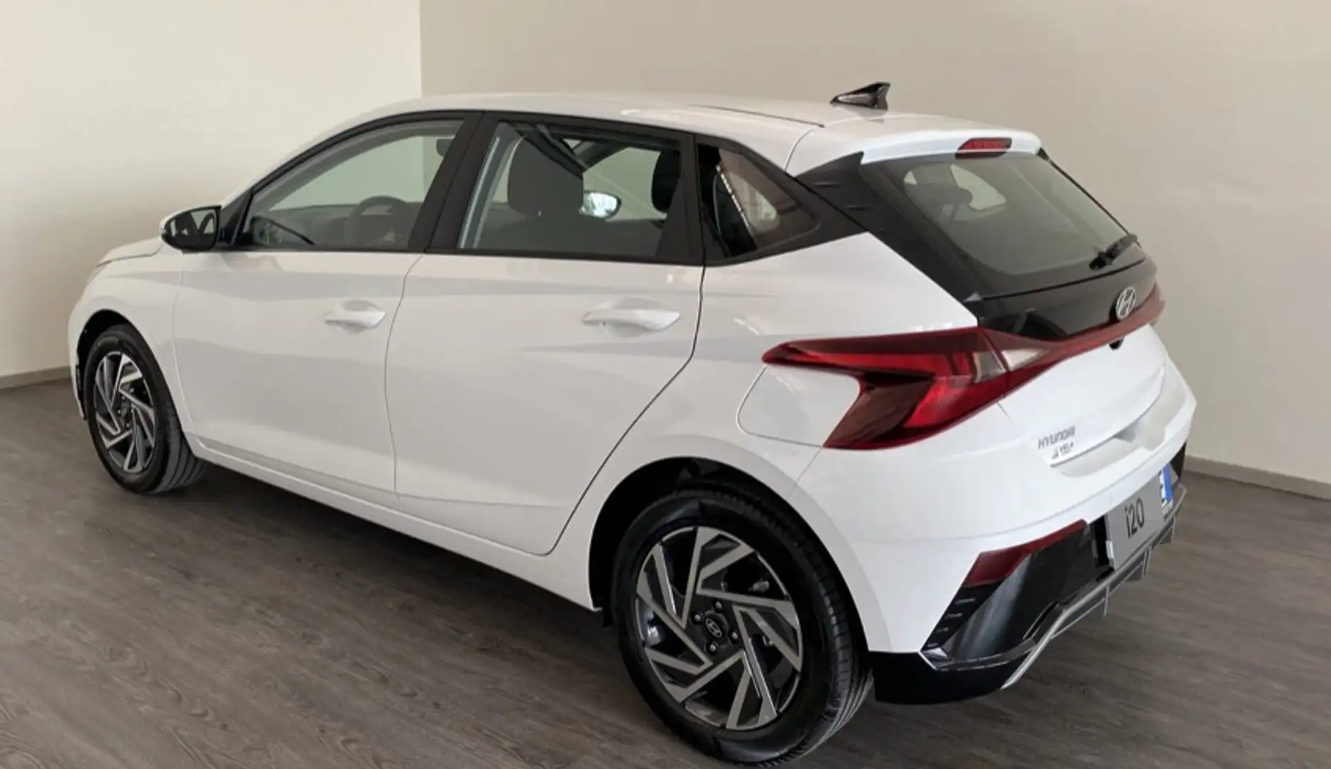 Hyundai i20 i20 1.2 MPI MT GPL Connectline Blanc - 2