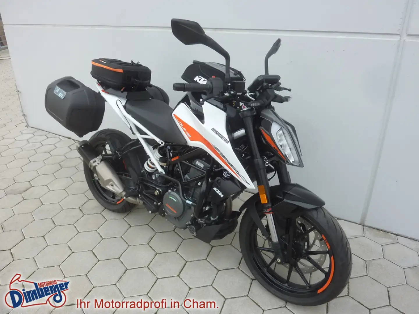 KTM 390 Duke ABS =Travel Edition = 2191,- gespart Weiß - 2