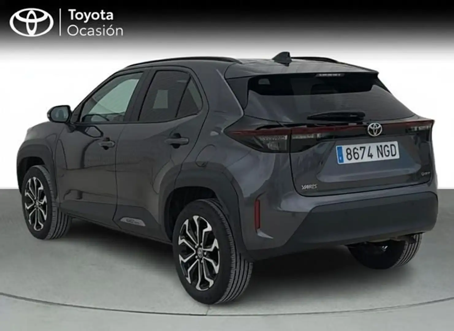Toyota Yaris Cross 130H Active Plus Gris - 2