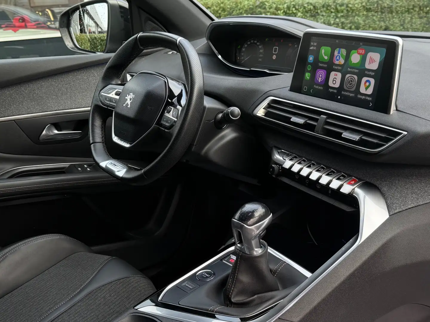 Peugeot 3008 1.2 PureTech GT Line - 360 CARPLAY - APPLE CARPLAY Grijs - 2