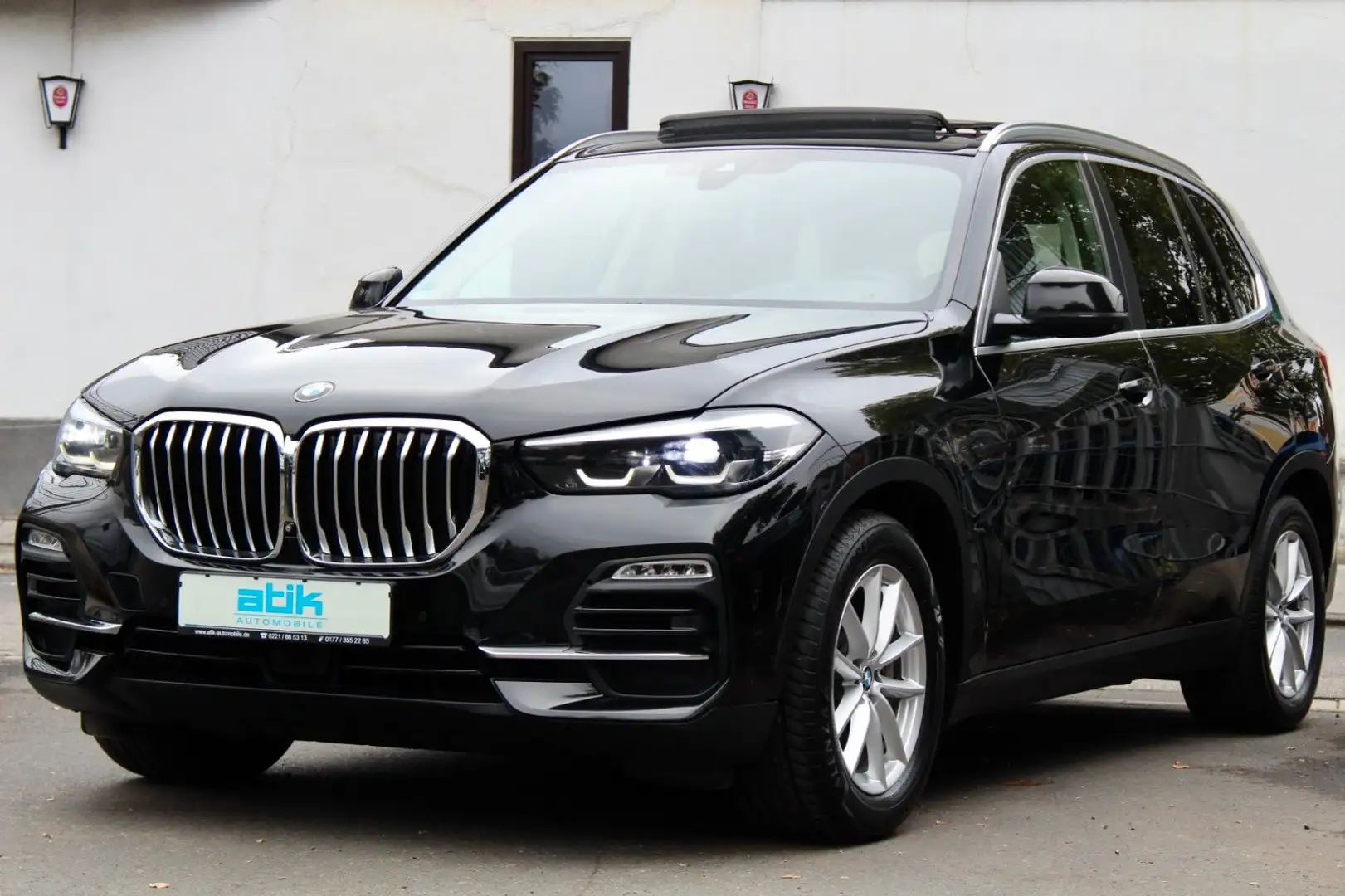BMW X5 1.HAND! 360° ACC PANO H&K DAB 2-ACHS AHK 3,5t Zwart - 1