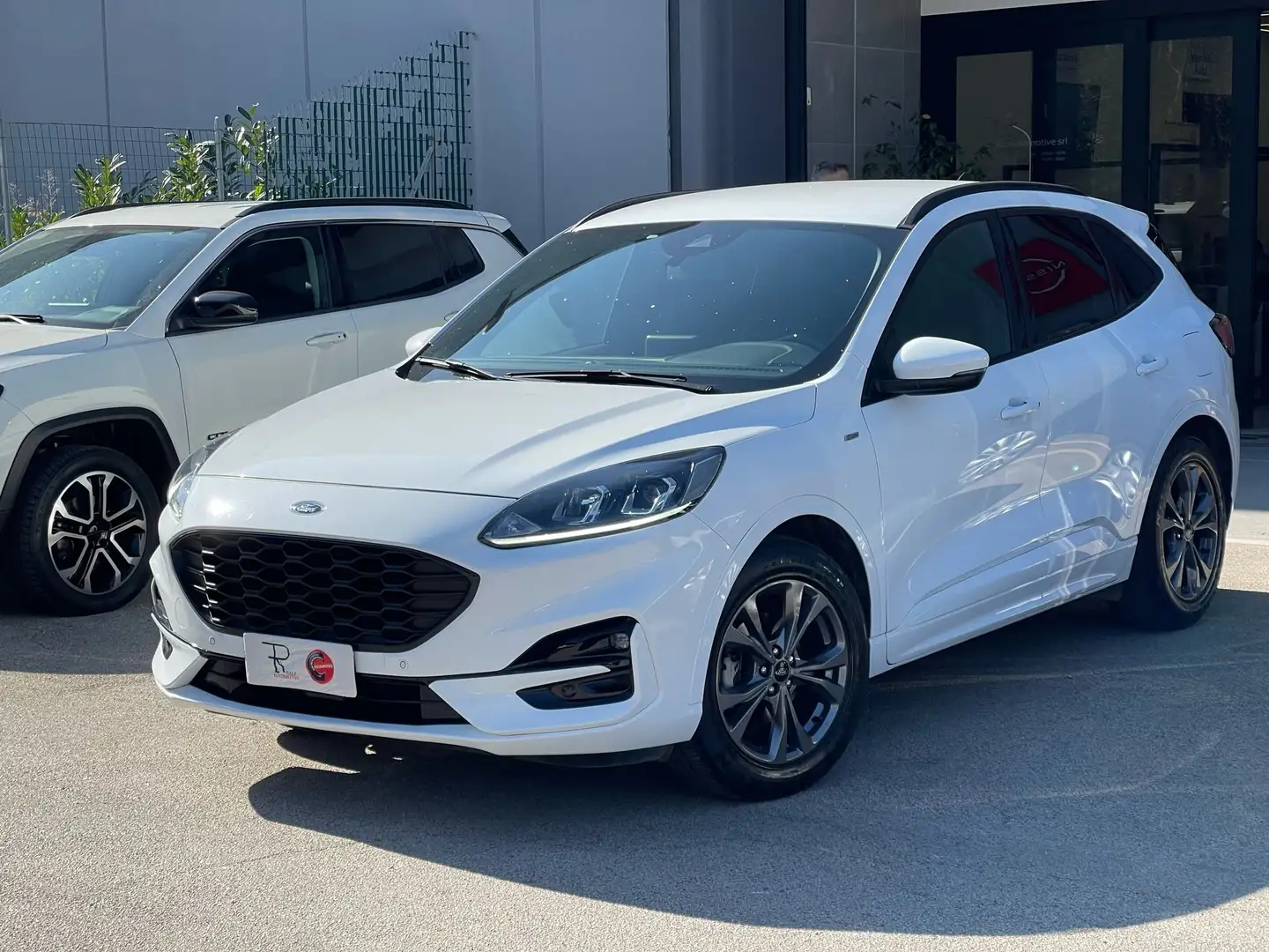Ford Kuga 1.5 ecoblue ST-Line 2wd 120cv auto Weiß - 1