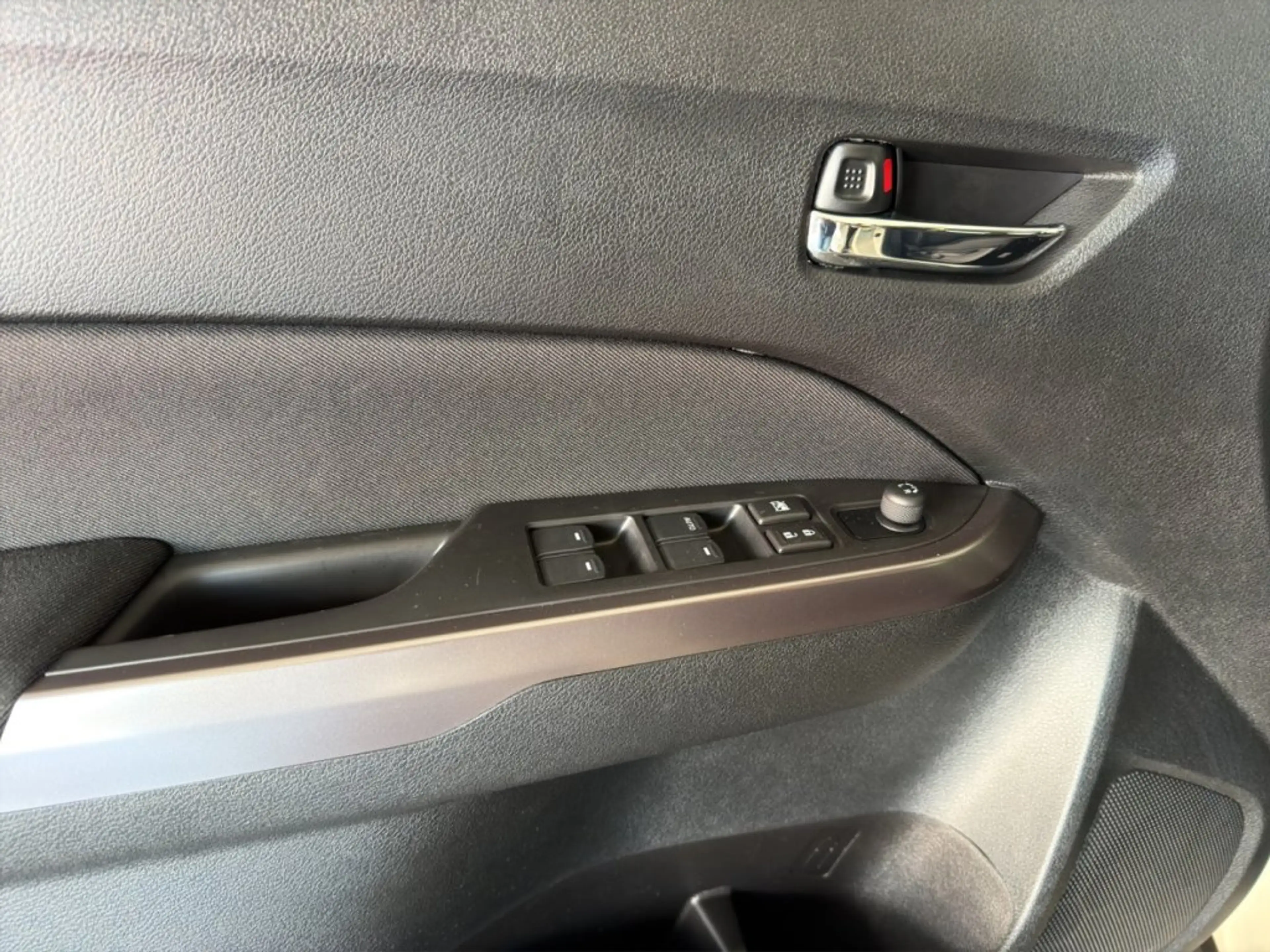 Suzuki Vitara 1,4 GLX Hybrid Allgrip Jacques Lemans Sonderedition — photo 7