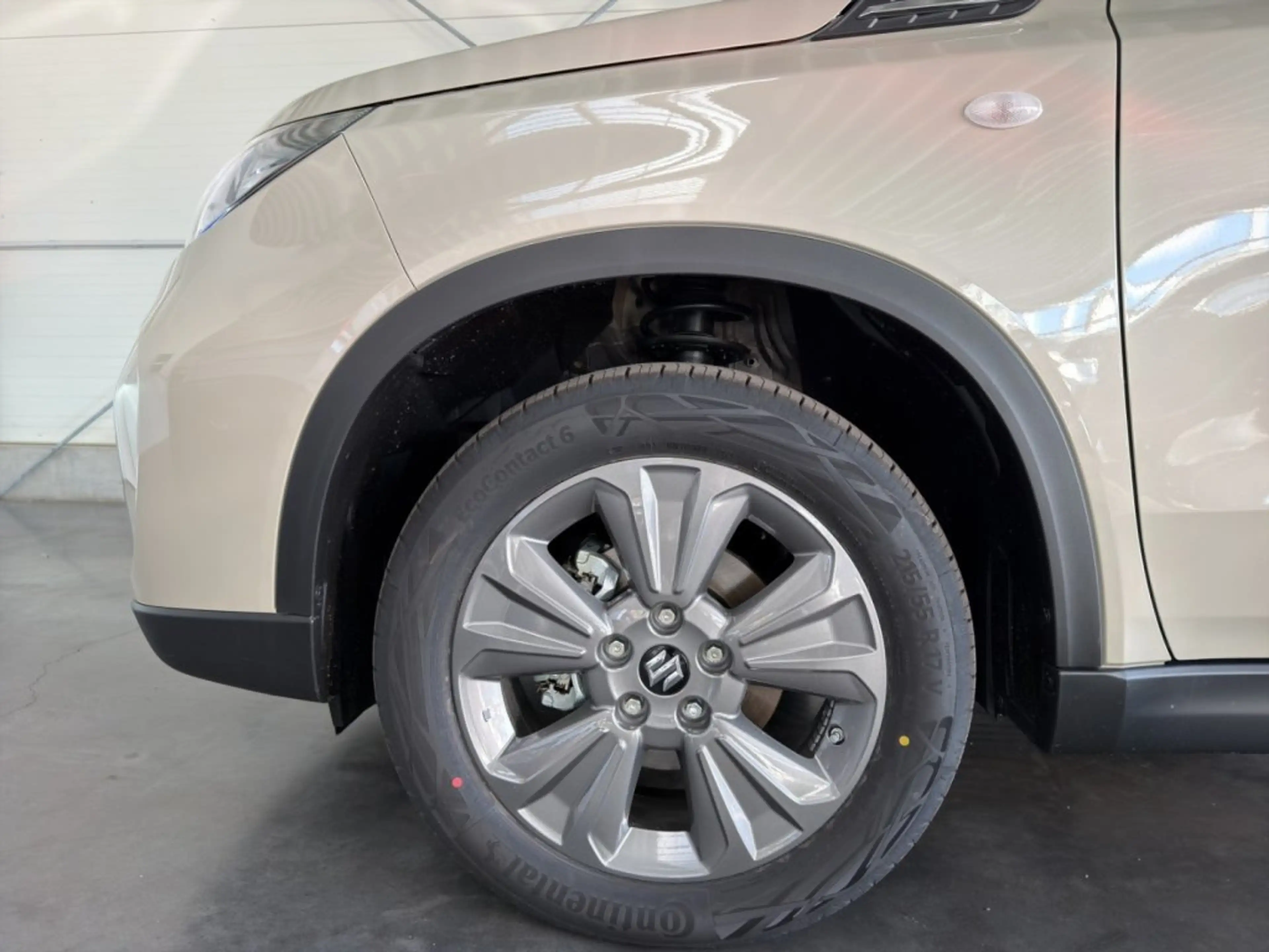Suzuki Vitara 1,4 GLX Hybrid Allgrip Jacques Lemans Sonderedition — photo 15
