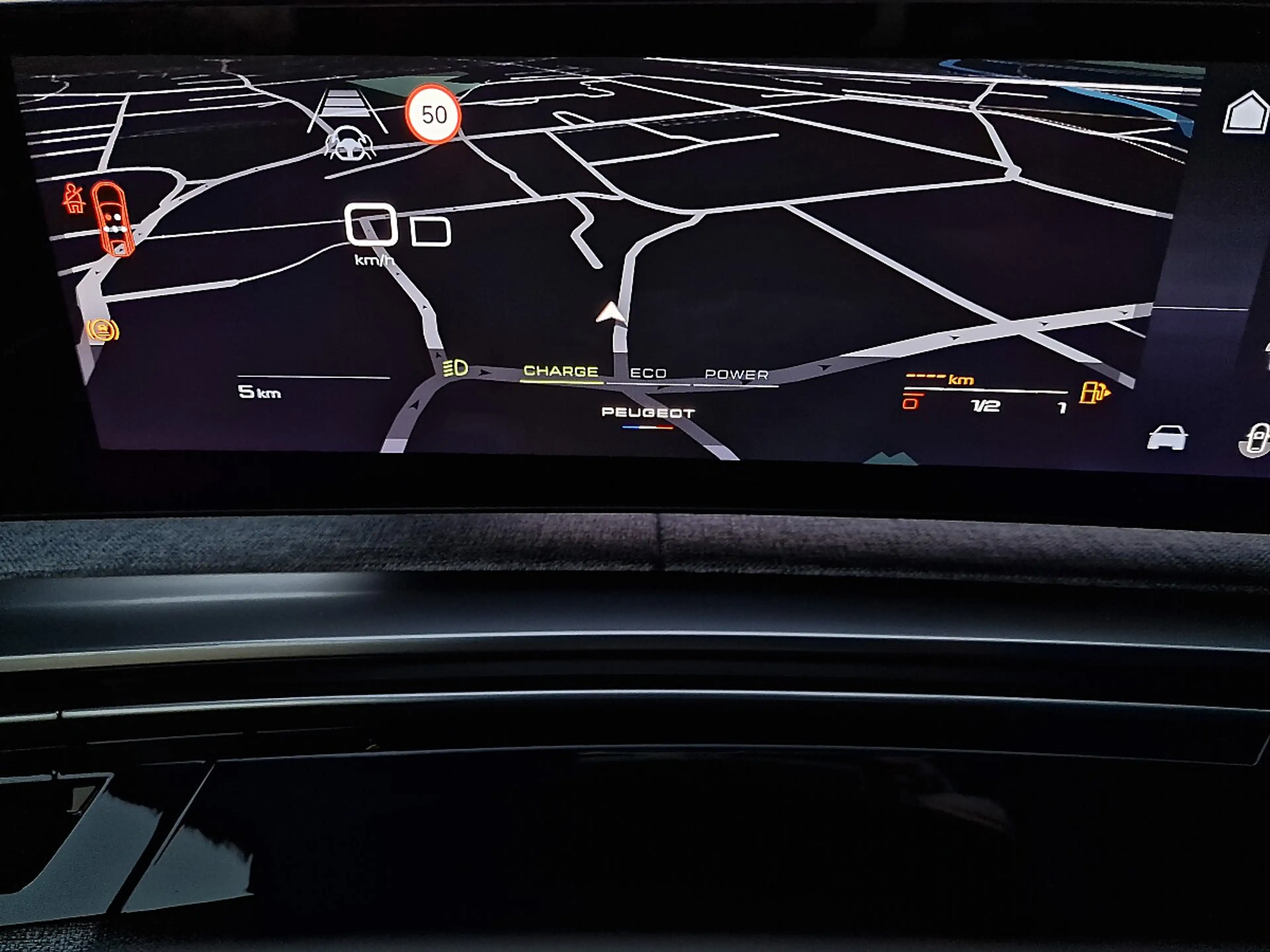 Peugeot 3008 PHEV 195 e-DCS7 GT Exclusive Aut. — photo 8
