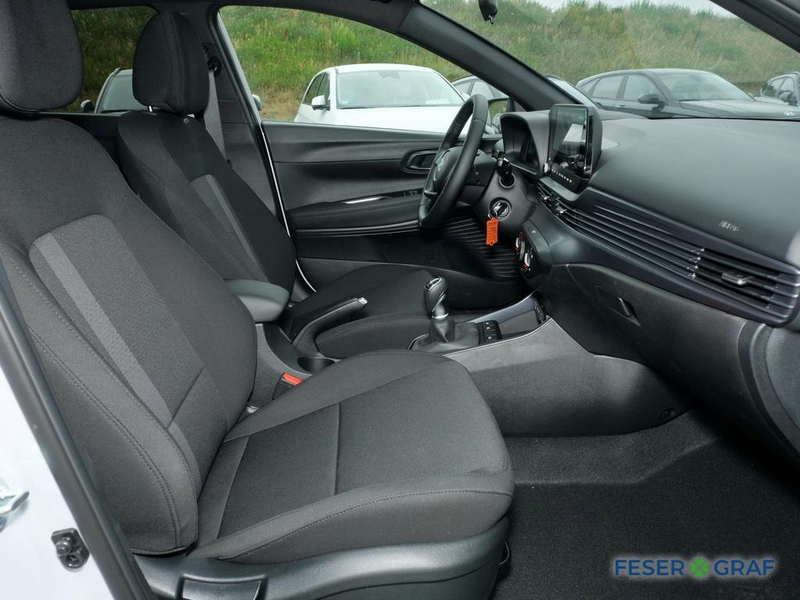 Hyundai i20 BLACKLINE NAVI SHZ LHZ CARPLAY KAMERA LED — photo 4