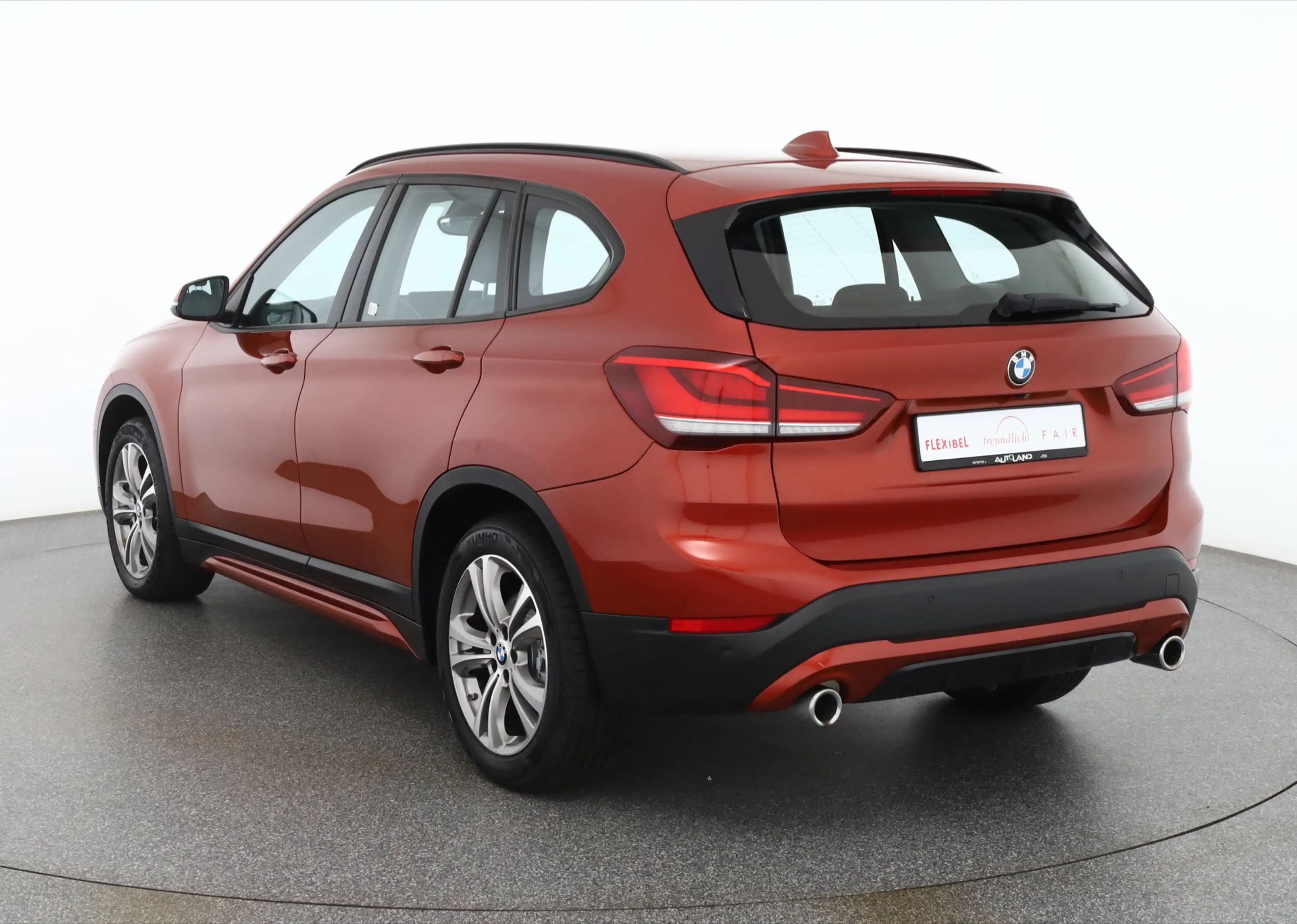 BMW X1 xDrive 20 d Sport Line LED Navi Kamera — photo 3