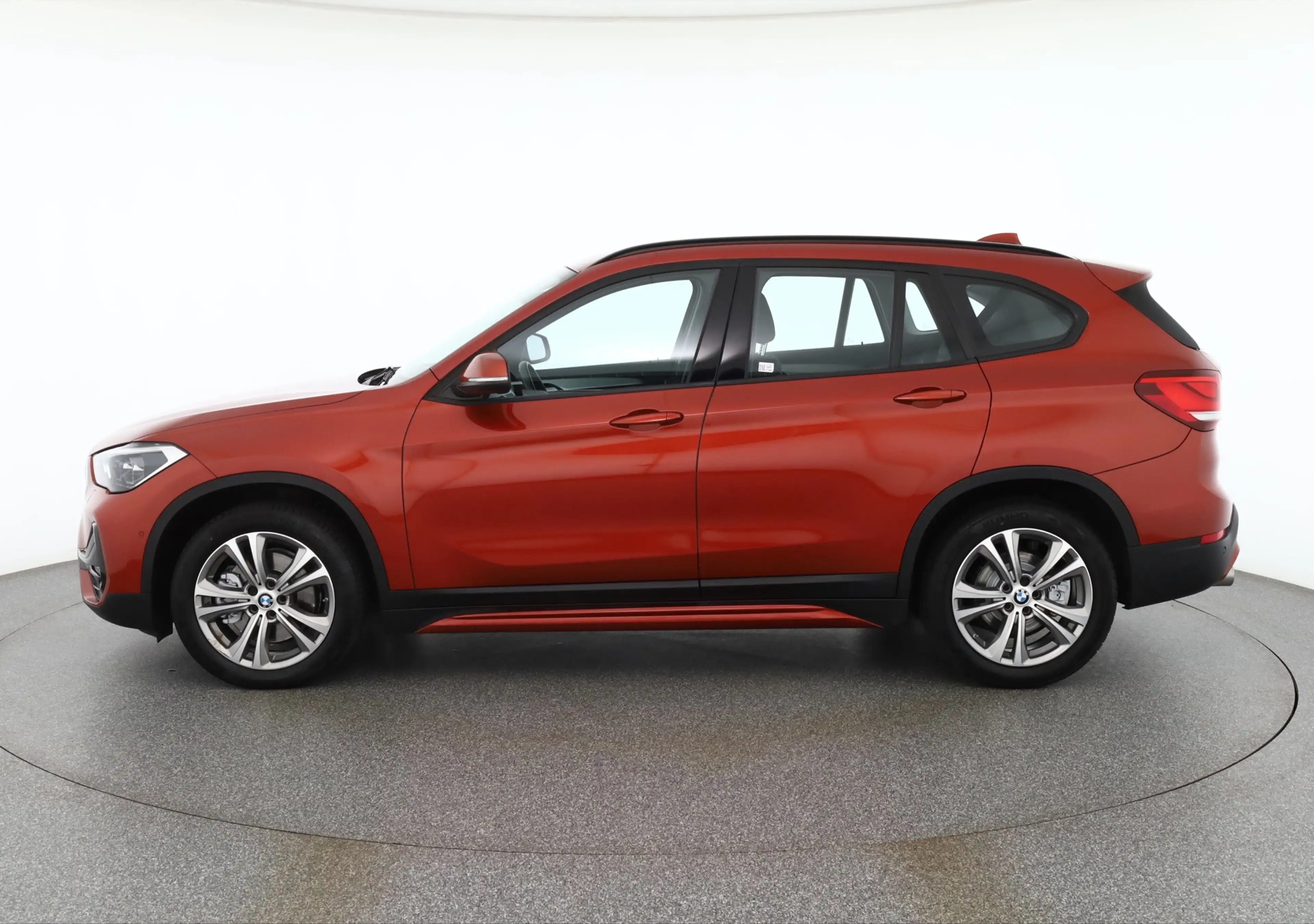 BMW X1 xDrive 20 d Sport Line LED Navi Kamera — photo 2