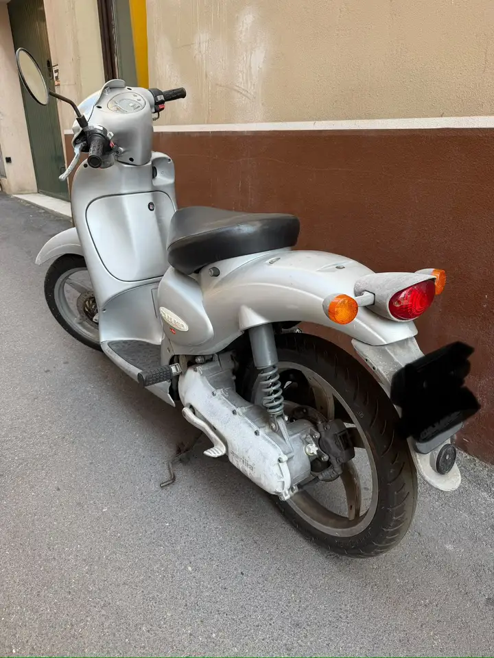 Aprilia Scarabeo